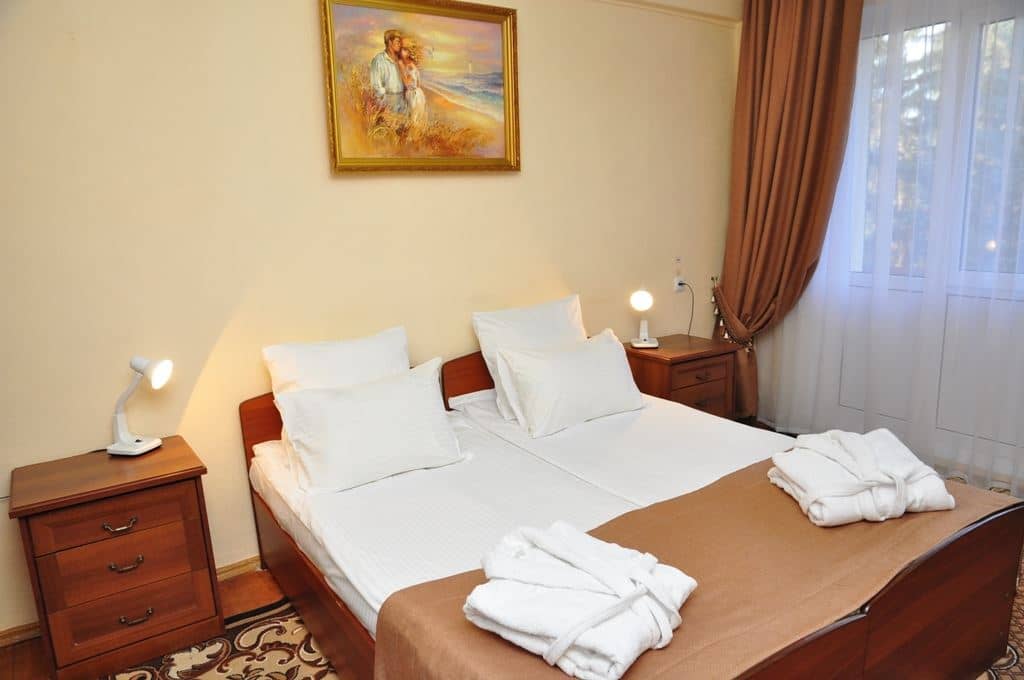 rooms-2-room-luxe