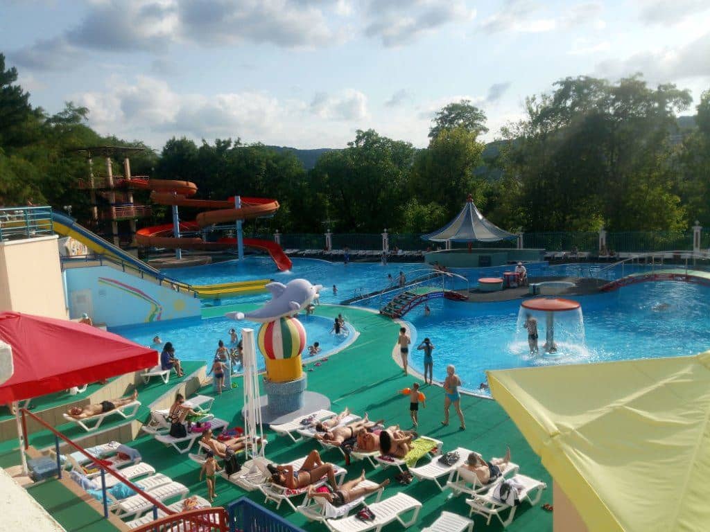 pools-outdoor-pool