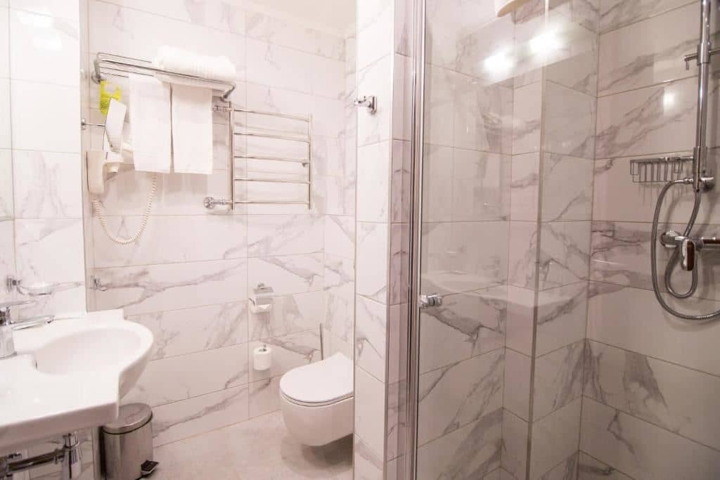 rooms-2mestnyi-uluchenyi-na-gorod