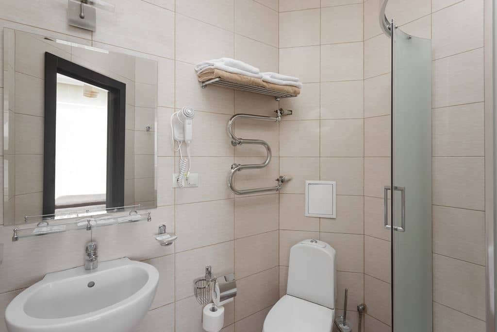 rooms-stand