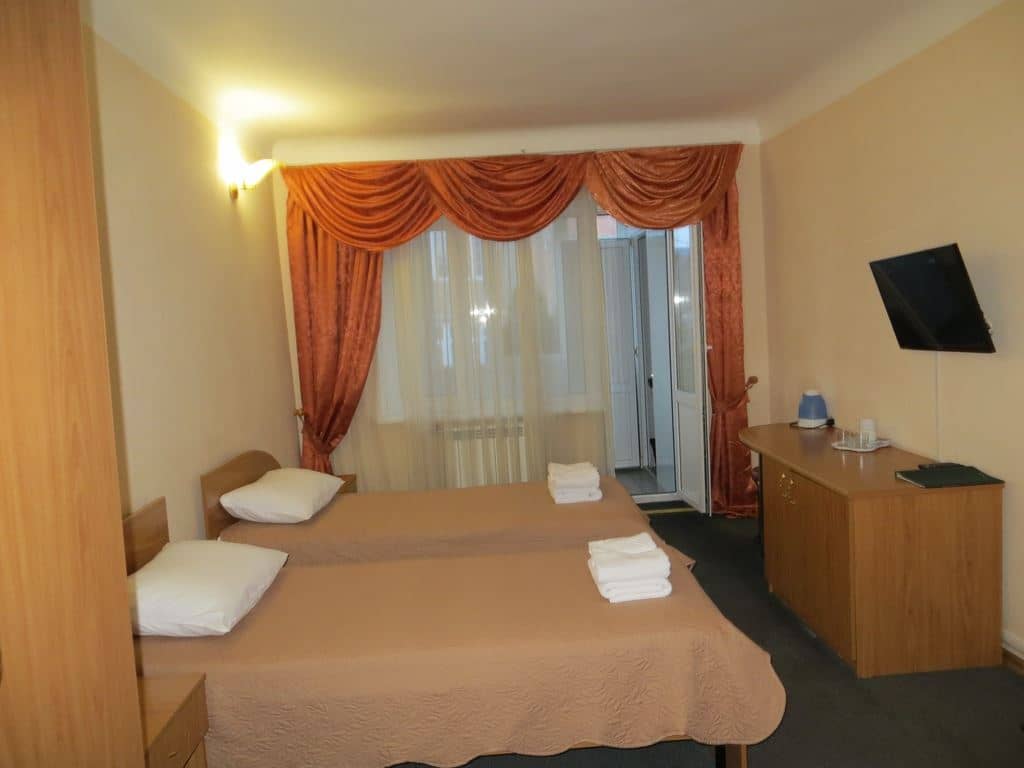 rooms-2-mest-semeinyi-twin