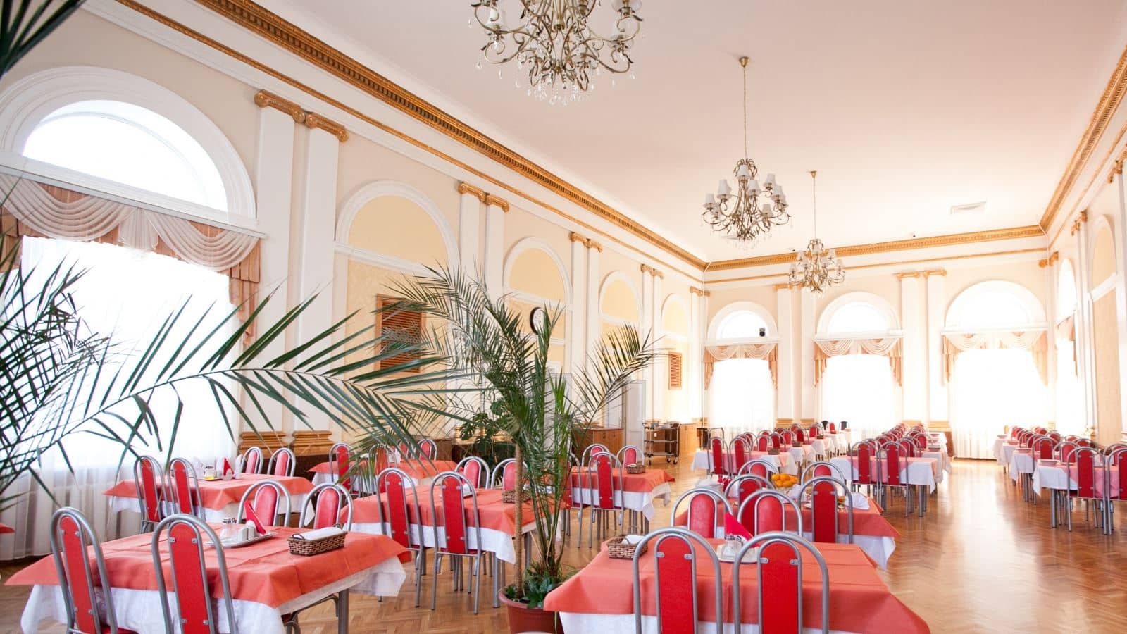 restaurants-obedennii-zal