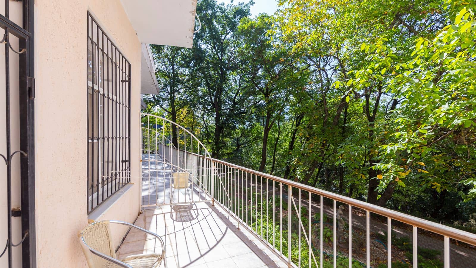rooms-2-rooms-poluluxe