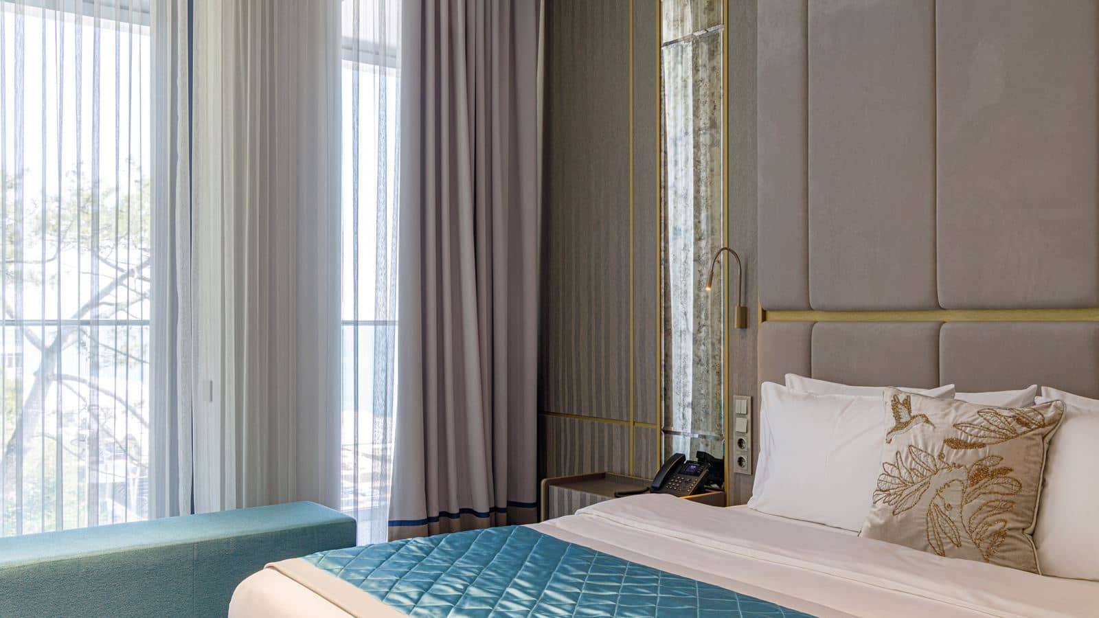 rooms-lux-beach