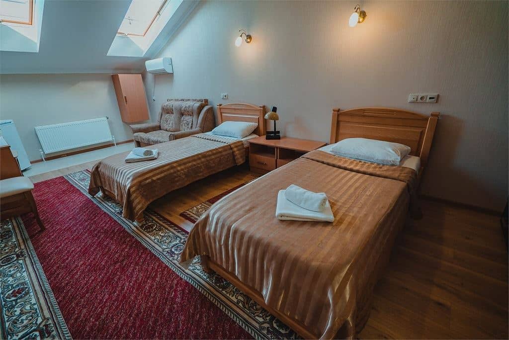 rooms-2мест-первой-категории-мансарда