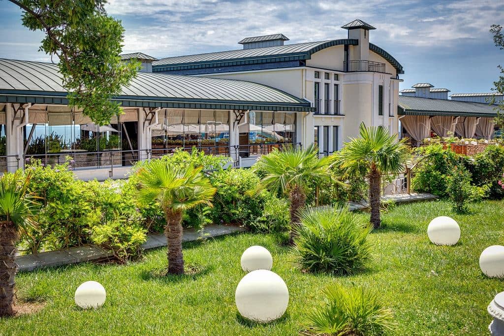 general-main-building