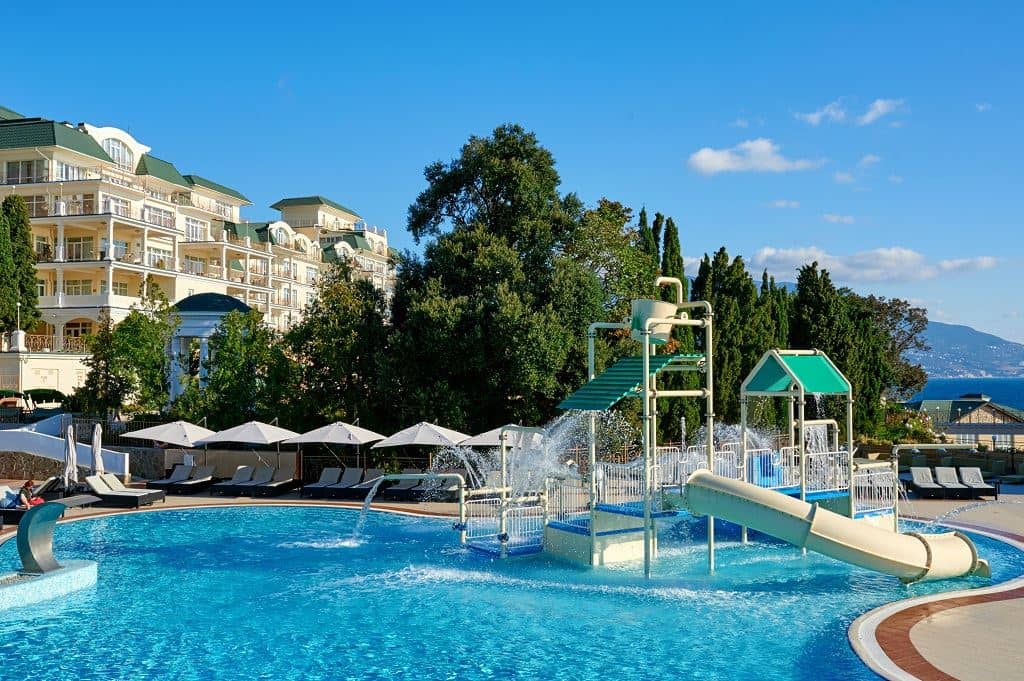 pools-outdoor-pool