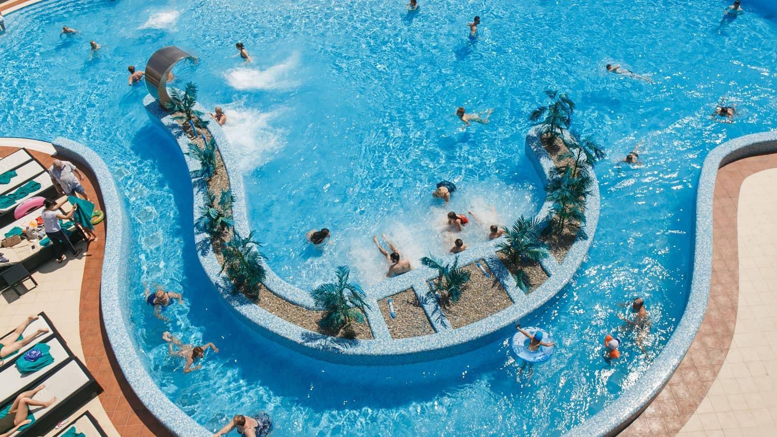 pools-outdoor-pool