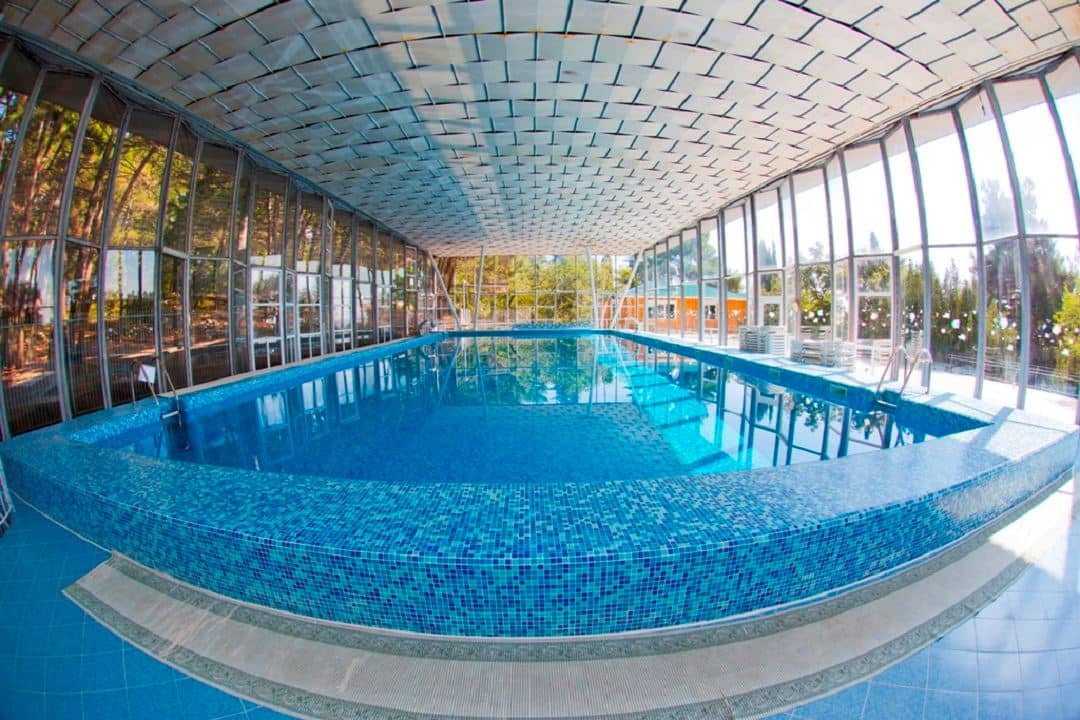 pools-indoor-pool