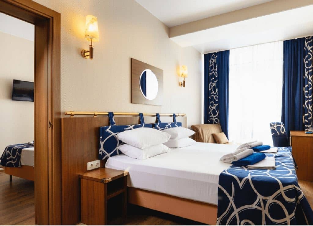 rooms-4bed-combined-building-8