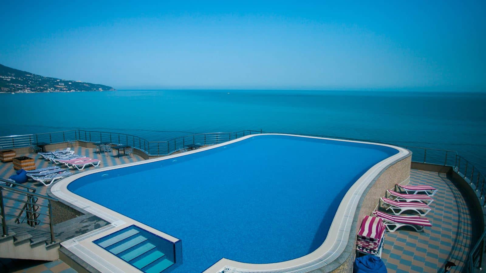 pools-outdoor-pool