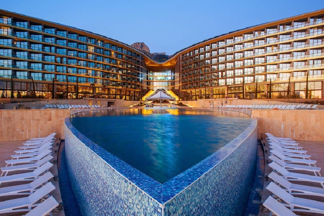 pools-outdoor-pool