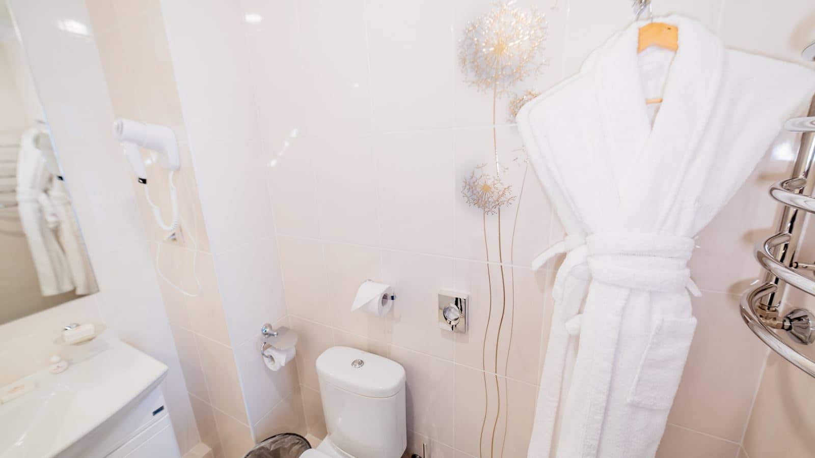 rooms-2bed-2room-studio-suite
