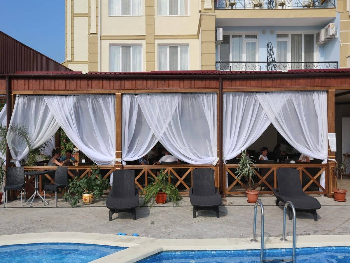 pools-outdoor-pool