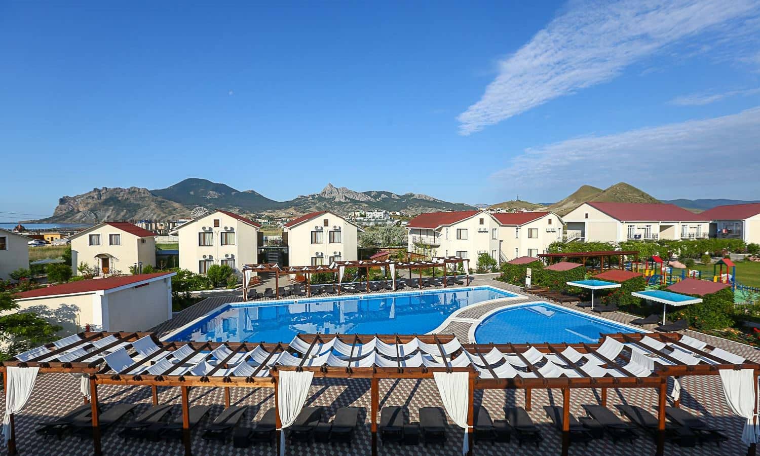 pools-outdoor-pool
