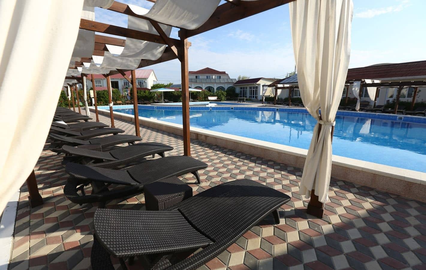 pools-outdoor-pool