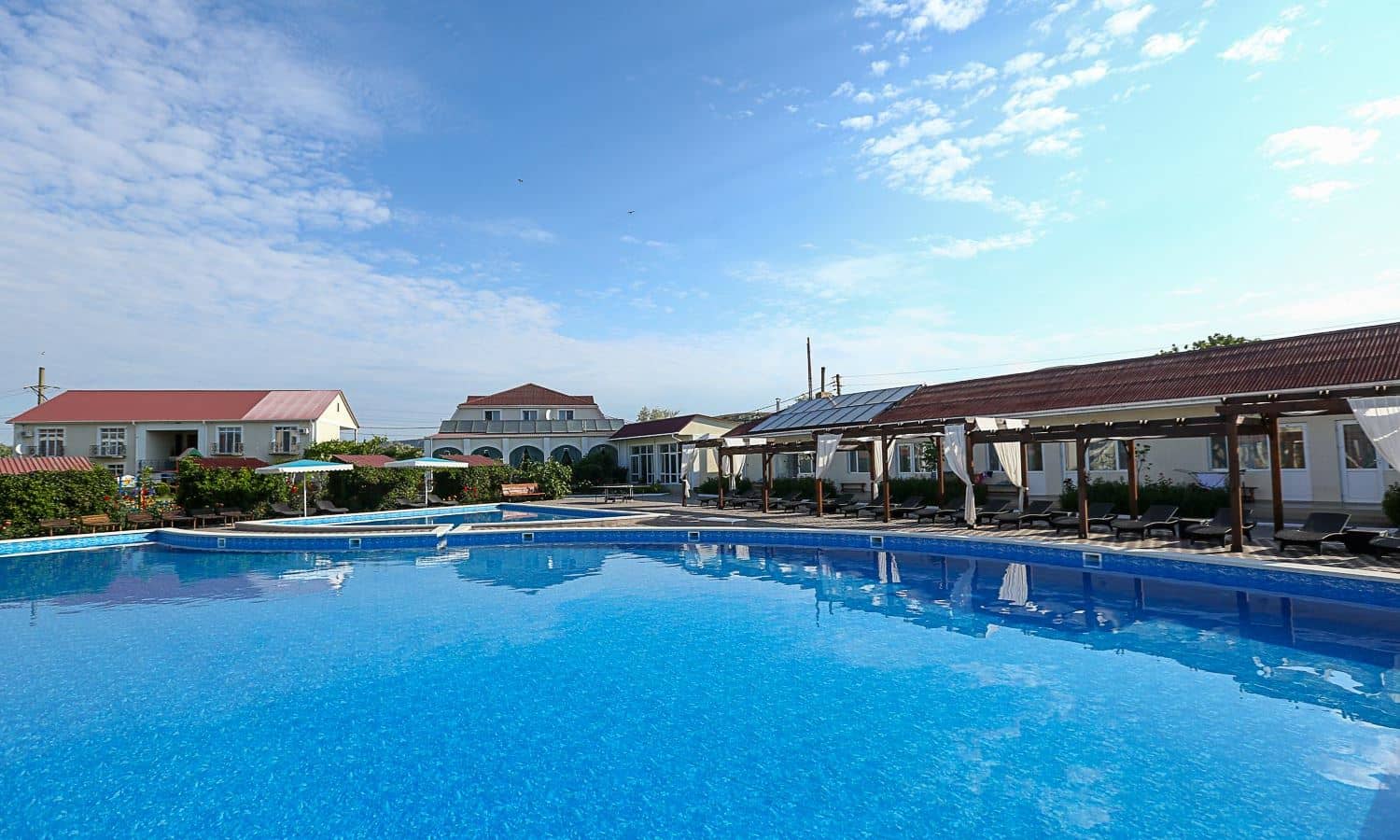 pools-outdoor-pool