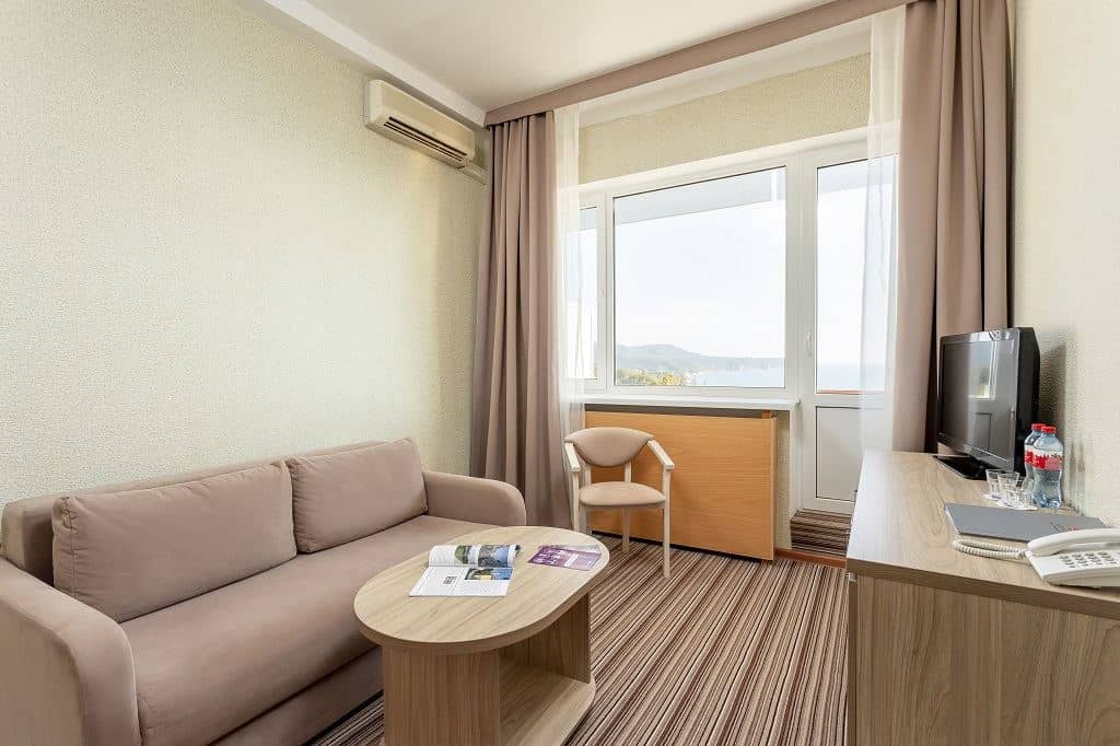 rooms-супериор-2х-комнатный-с-видом-на-парк-1