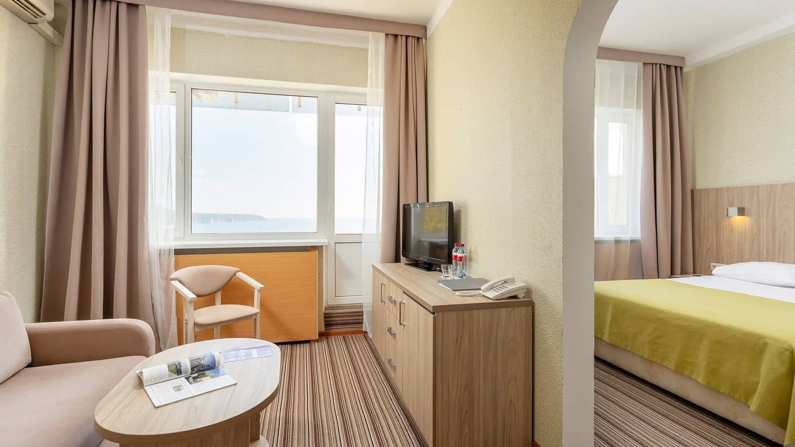 rooms-superior-2-room