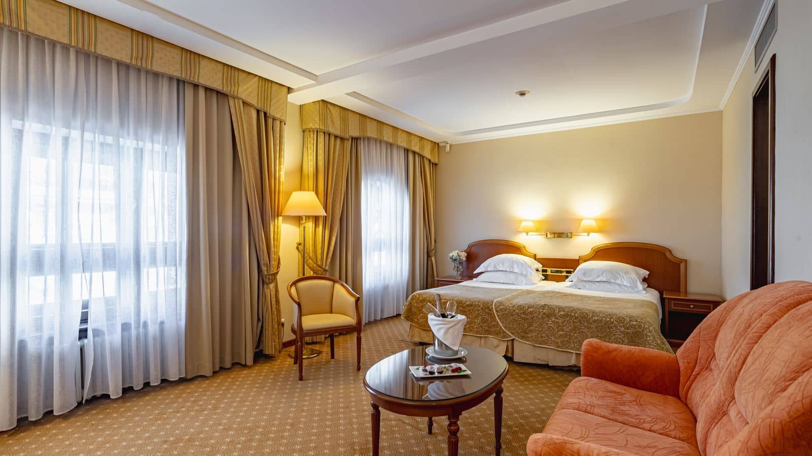 rooms-room-superior