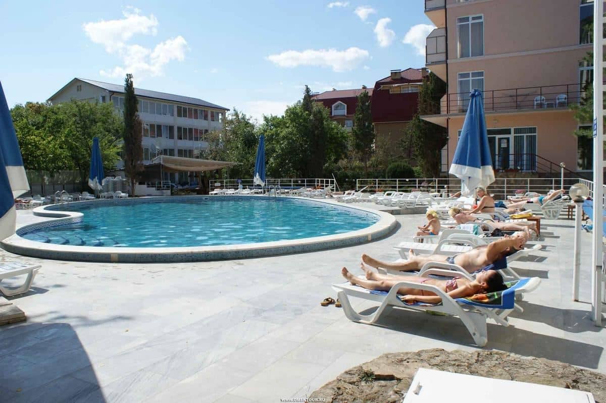 pools-outdoor-pool