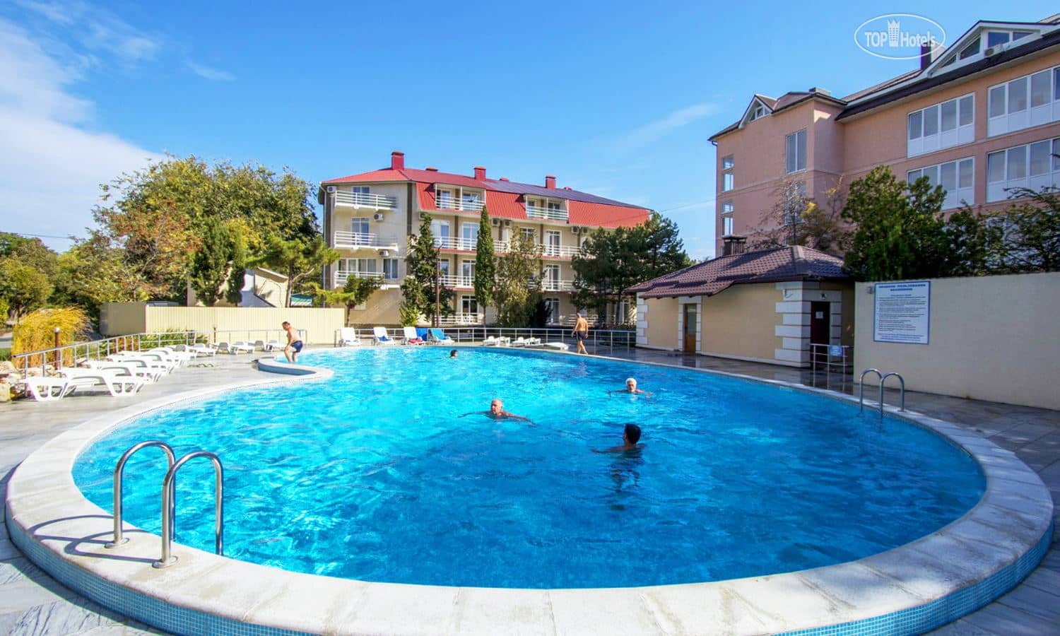 pools-outdoor-pool