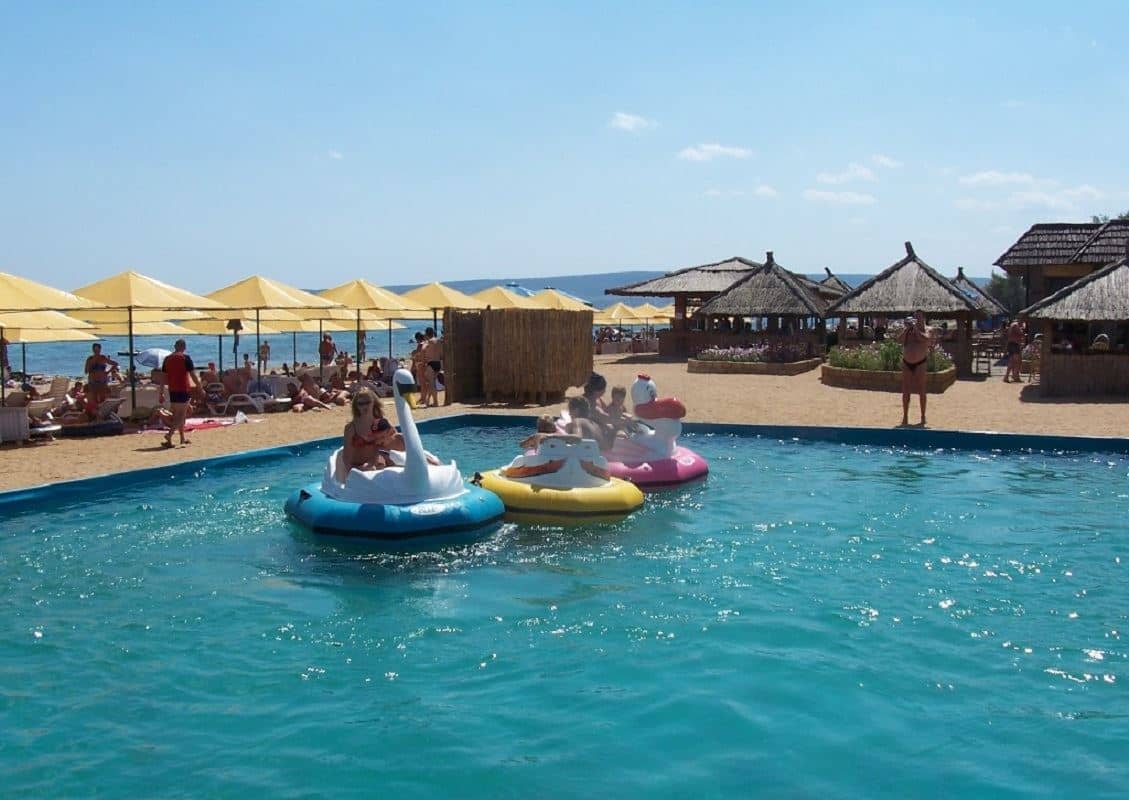 pools-outdoor-pool