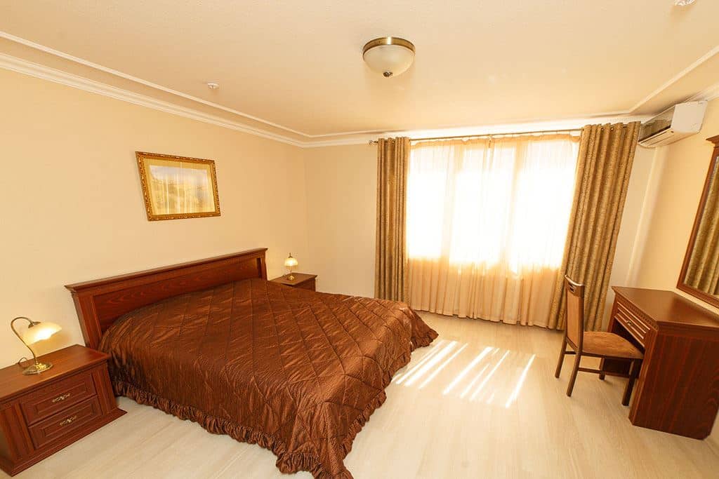 rooms-3-комнатный-2-местный-люкс-корпус-10