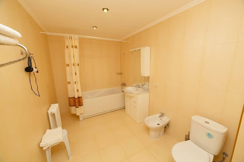 rooms-3-комнатный-2-местный-люкс-корпус-10