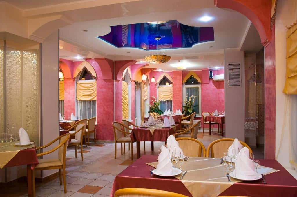restaurants-restoran-white