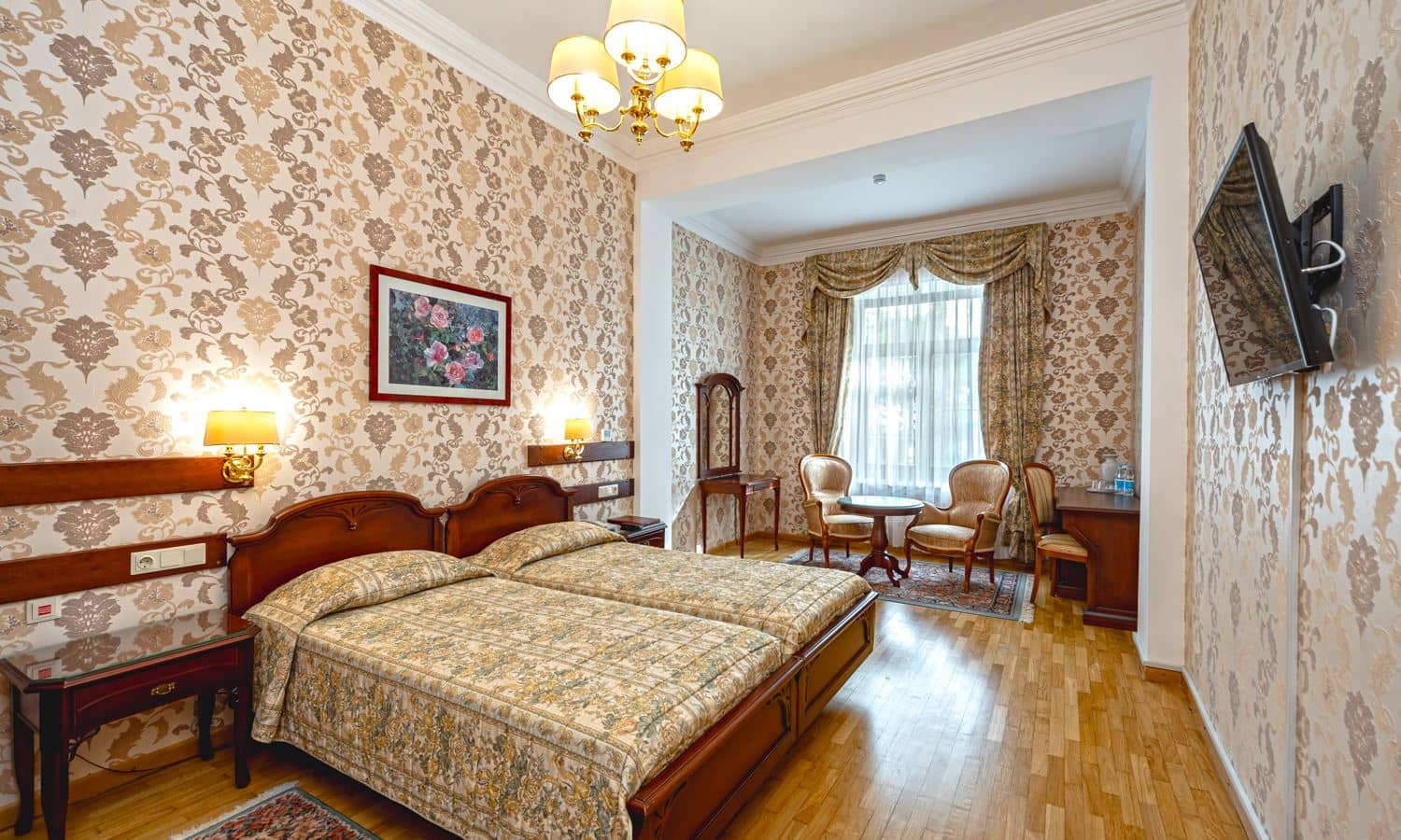 rooms-superior-building-1