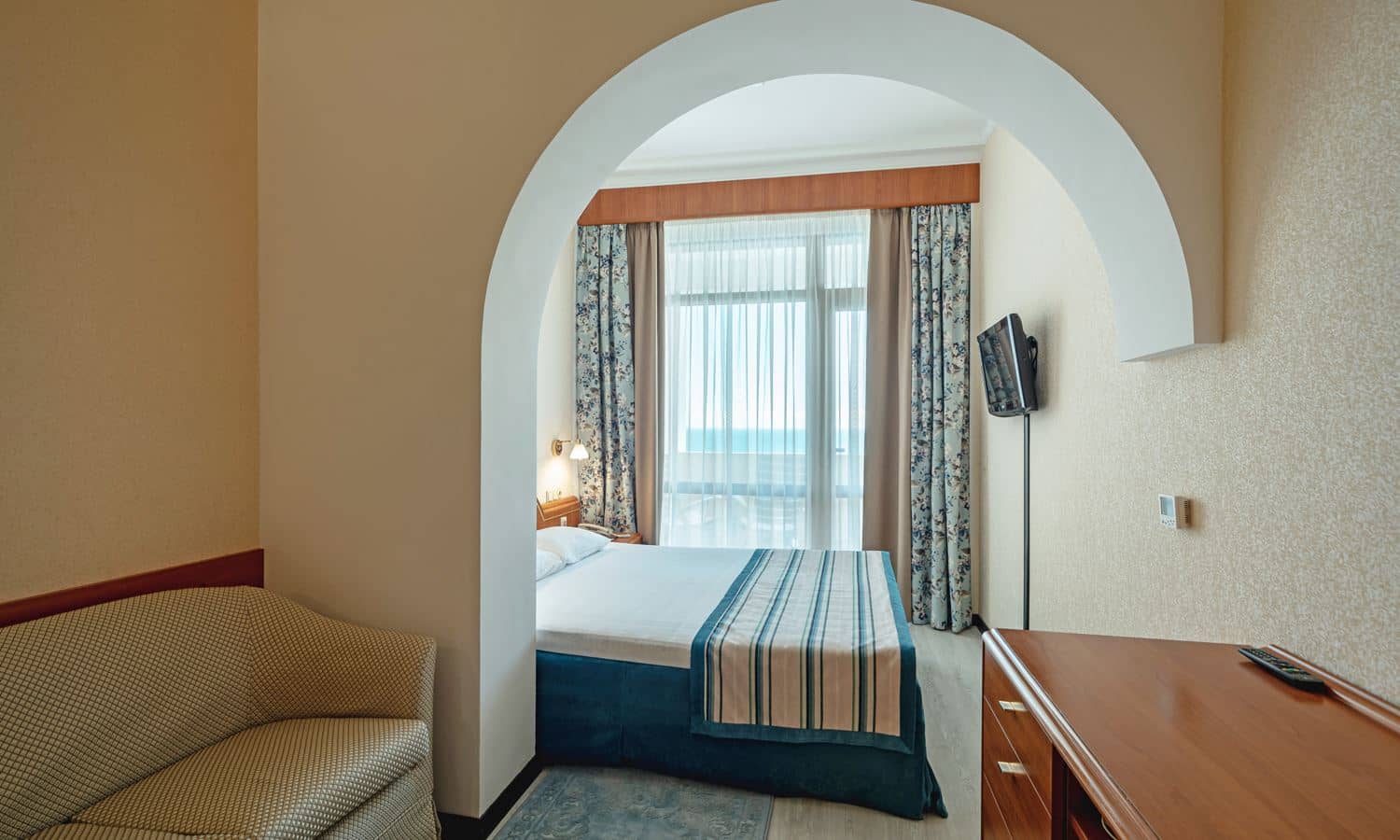 rooms-standard-building-3