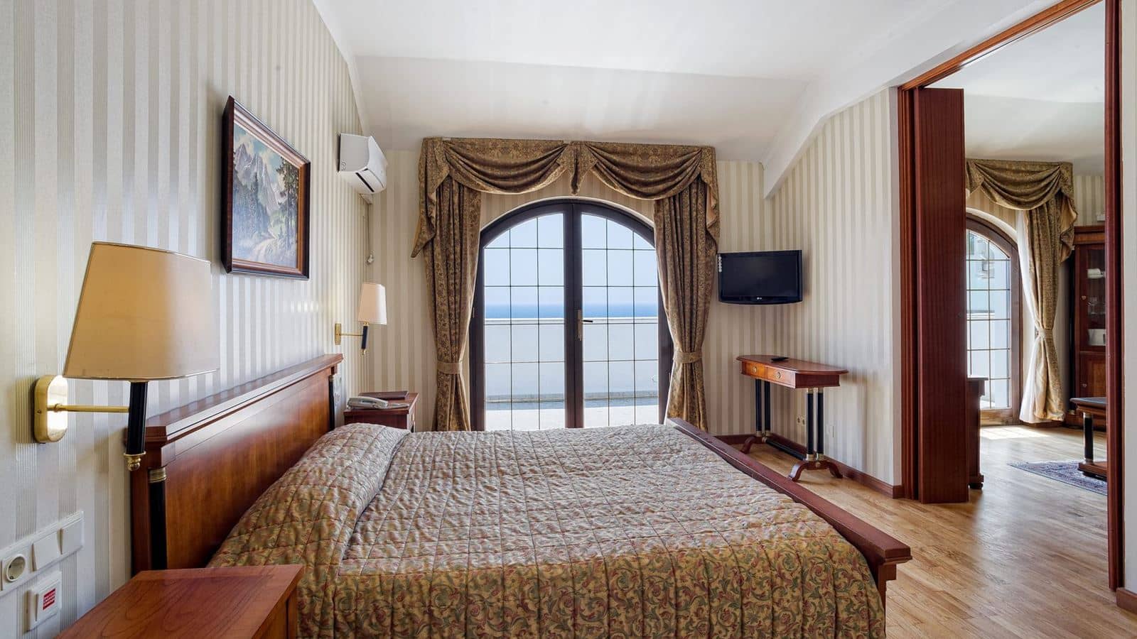 rooms-apartament-2-room-building-1