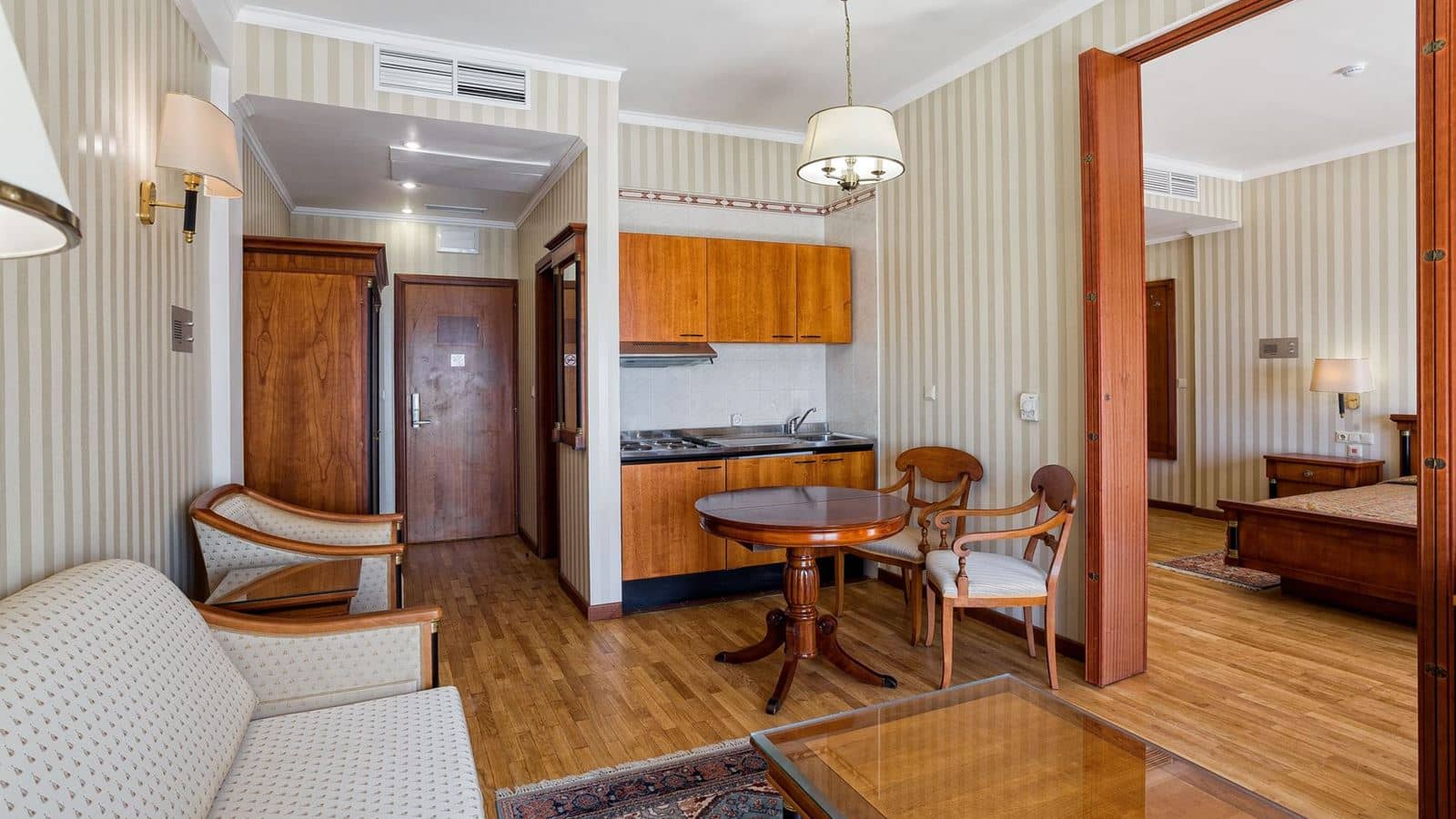 rooms-apartament-2-room-building-1
