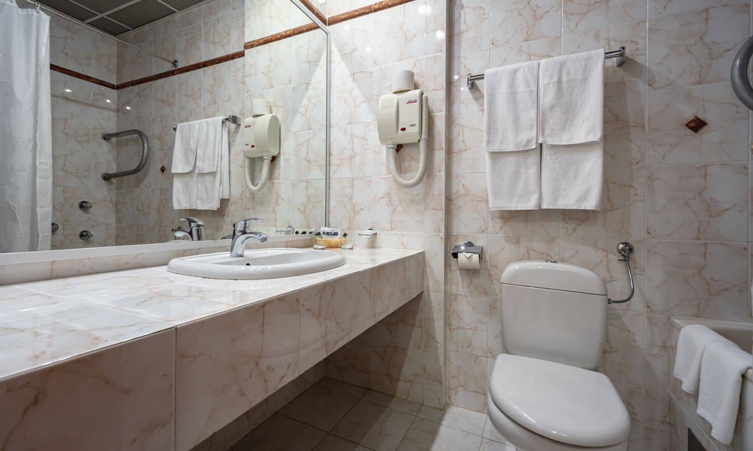 rooms-apartament-2-room-building-1