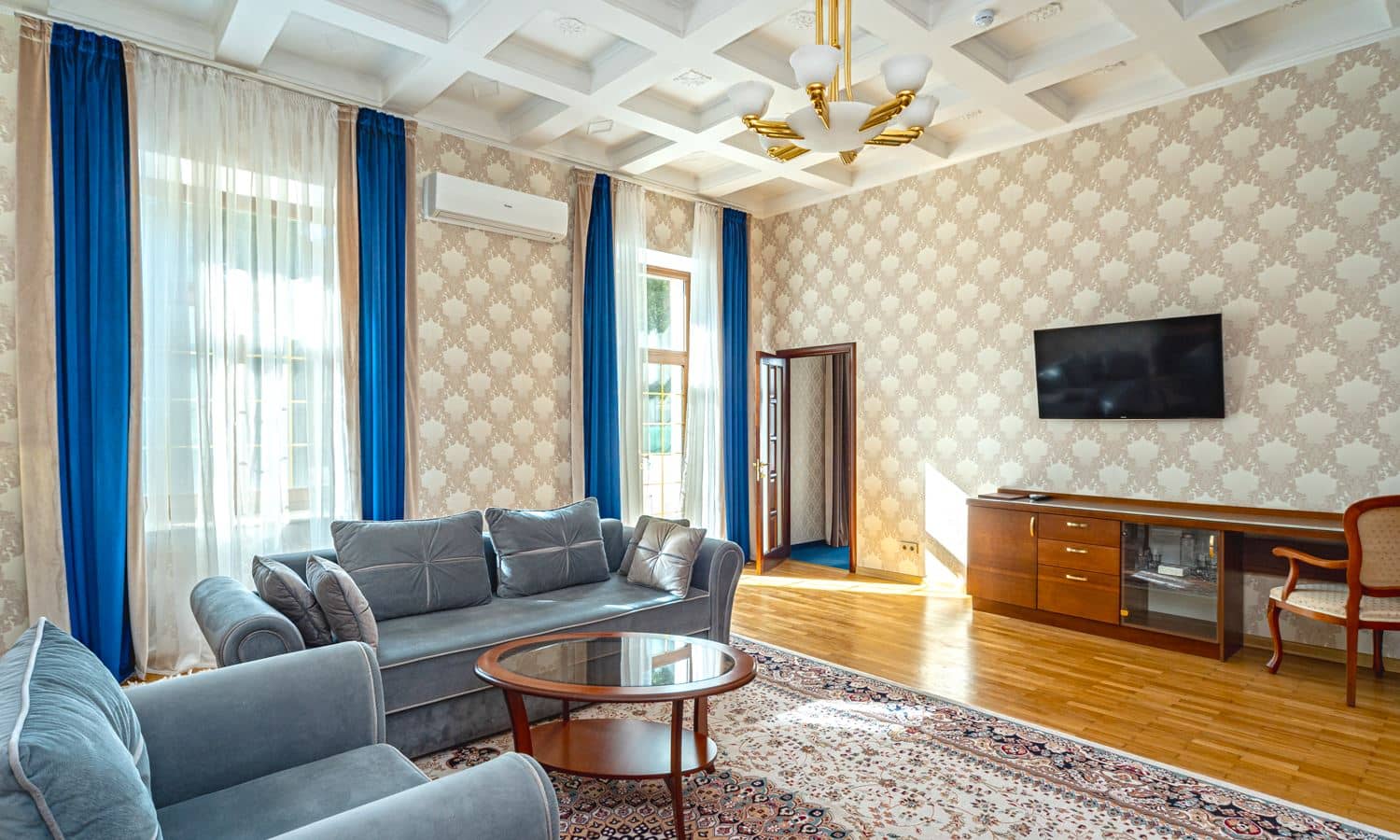 rooms-suite-building-1