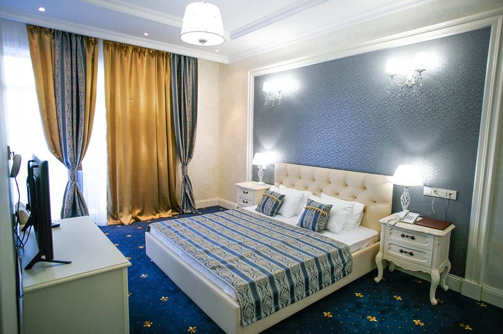 rooms-quad-standard-room