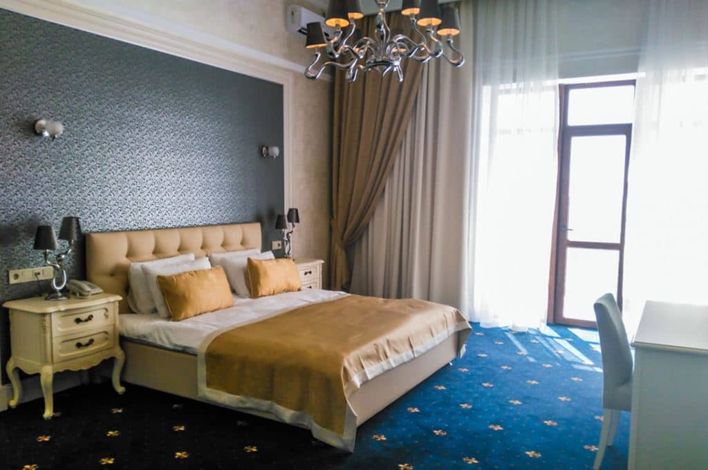 rooms-quad-standard-room