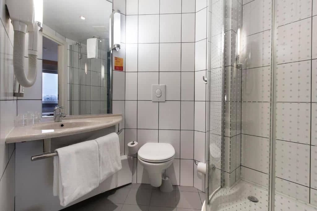 rooms-2bed-standard