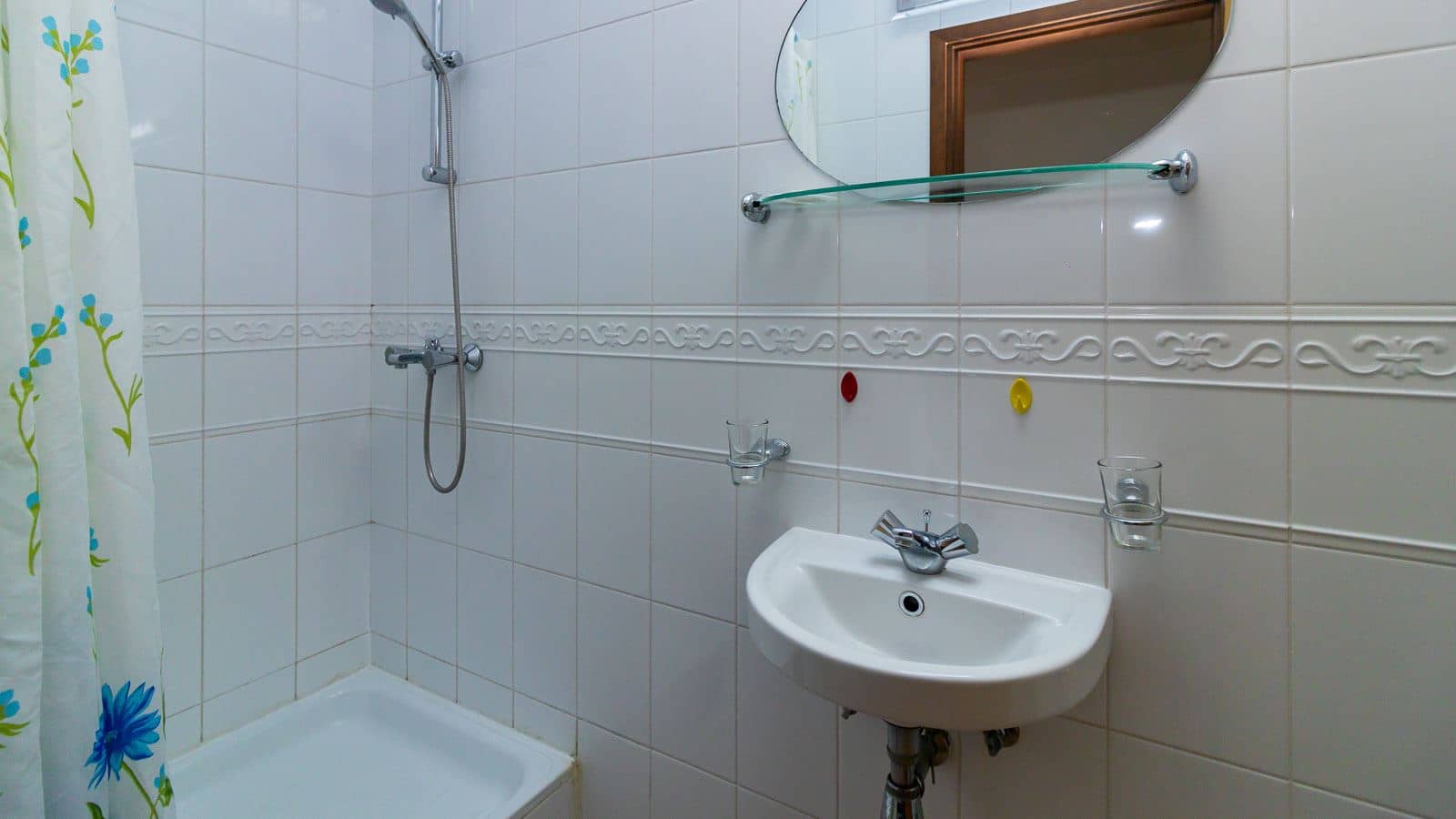 rooms-3-rooms-2-floor-balcony-sea-view