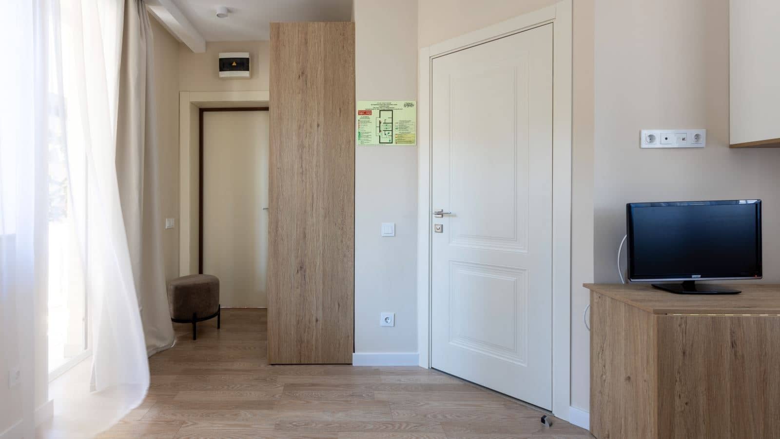 rooms-standart-6-cottage-2-floor-balcony
