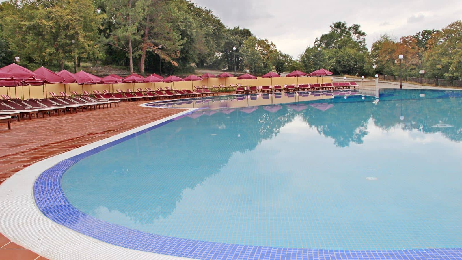pools-outdoor-pool