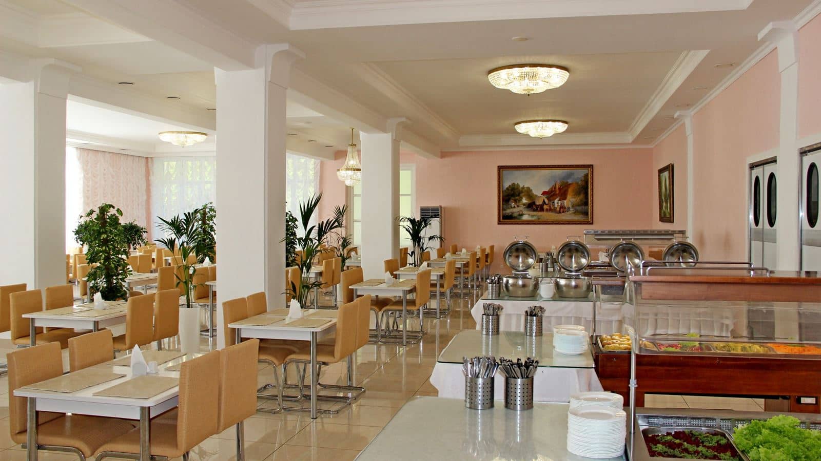 restaurants-persikovy-zal