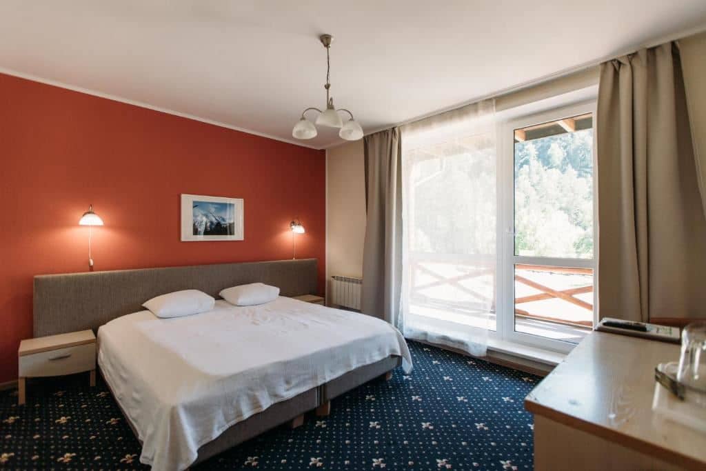 rooms-2-mestnyy-evrostandart-korpus-stupeni