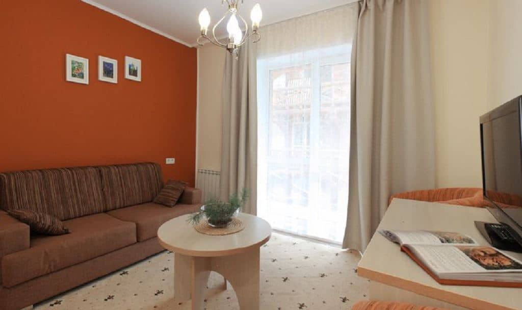 rooms-2-mestnyy-2-komnatnyy-premyer-korpus-stupeni