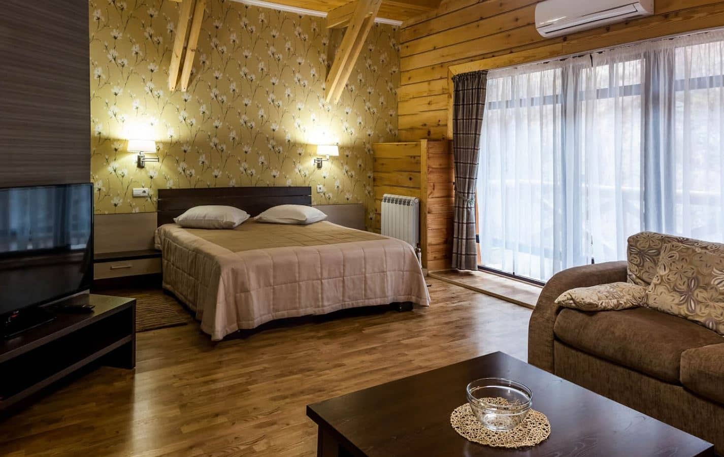 rooms-2-mestnaya-studiya-semeynaya