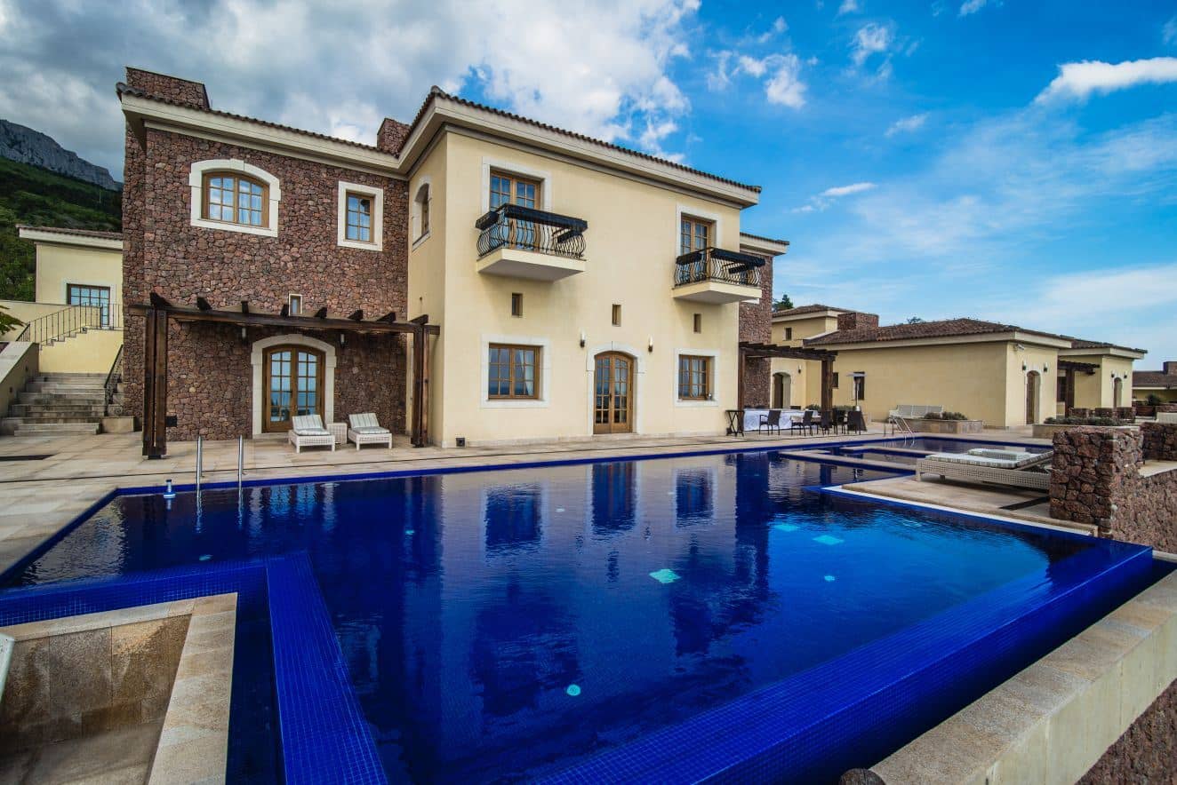 pools-outdoor-pool