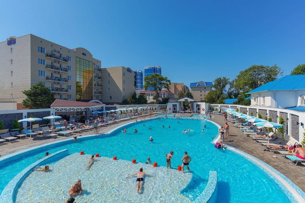 pools-outdoor-pool