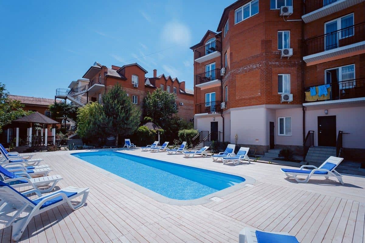pools-outdoor-pool