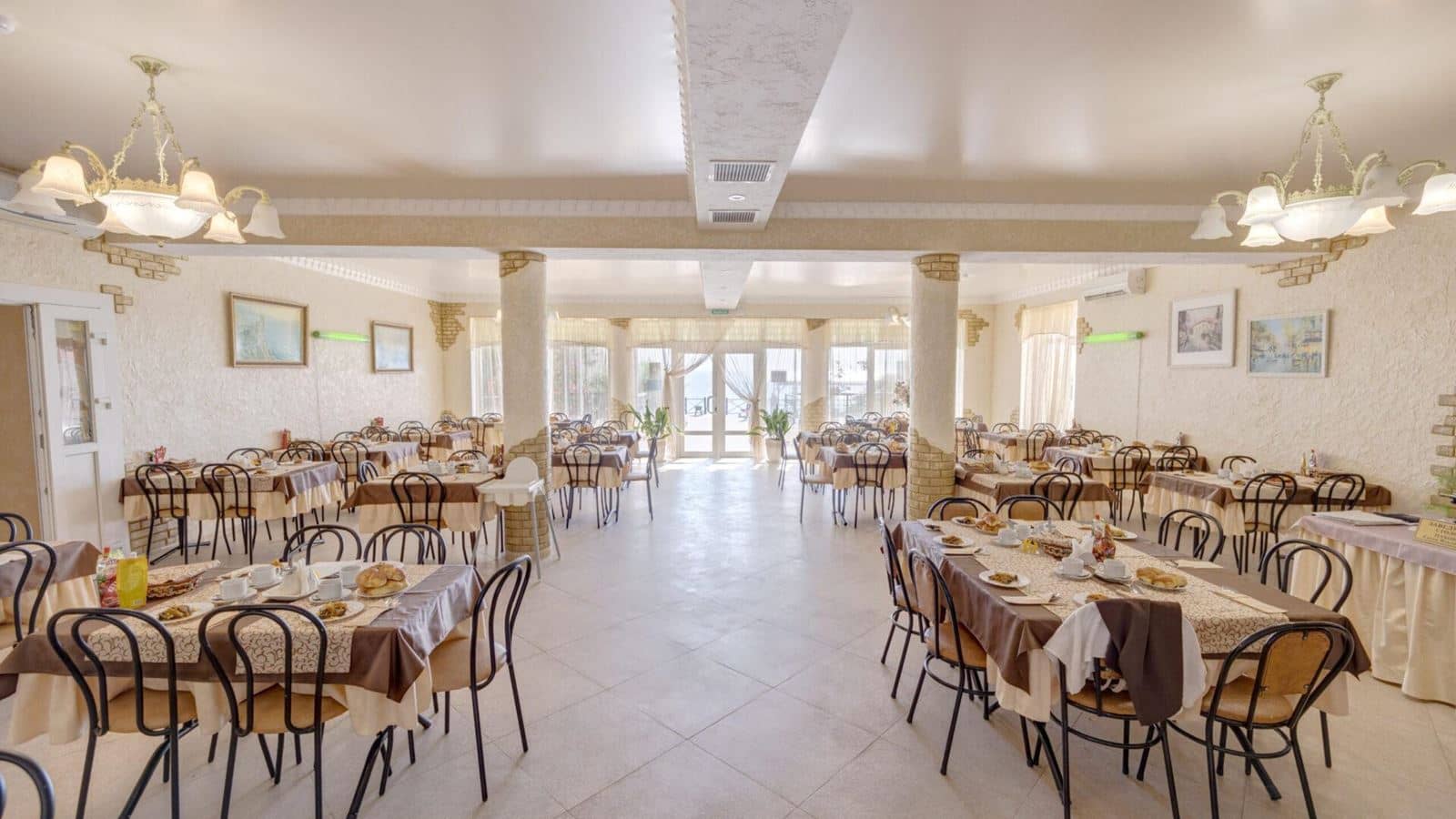 restaurants-столовая-ресторанного-типа